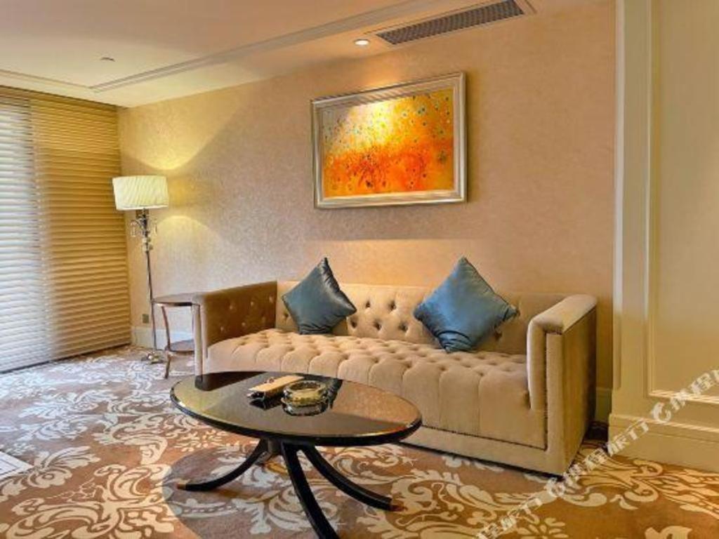 Lake Piedmont International Hotel Guangzhou Dış mekan fotoğraf
