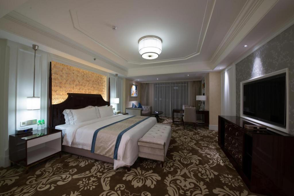 Lake Piedmont International Hotel Guangzhou Dış mekan fotoğraf