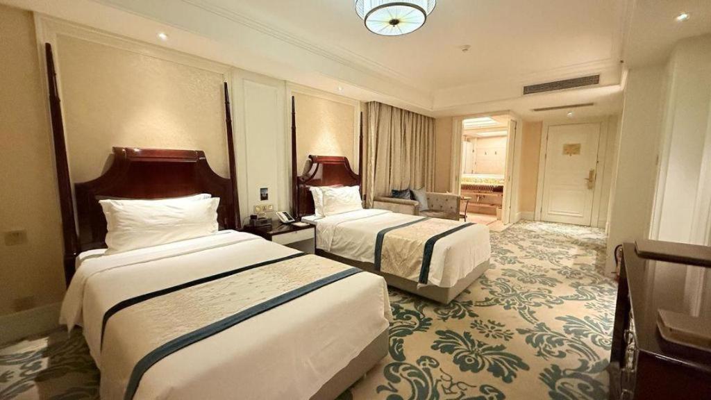 Lake Piedmont International Hotel Guangzhou Dış mekan fotoğraf